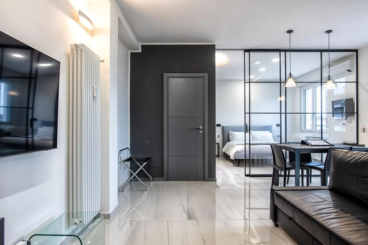 Apartment New & Bright Balcony Flat By Central Station Milan Italy
