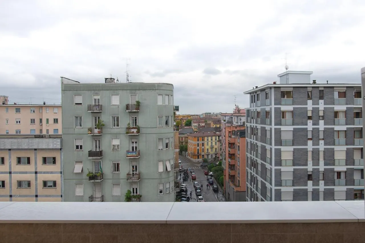 New & Bright Balcony Flat By Central Station Milan 0*,
